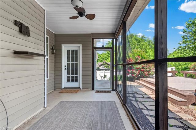 2631 Crosland Hill Drive, Winston-salem, NC 27106