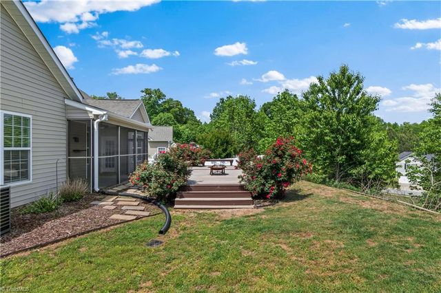 2631 Crosland Hill Drive, Winston-salem, NC 27106