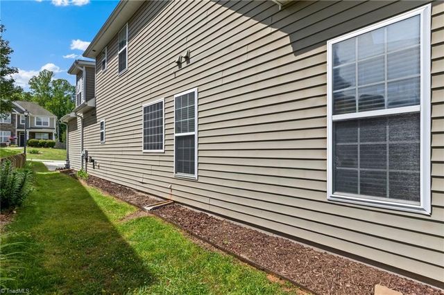 2631 Crosland Hill Drive, Winston-salem, NC 27106