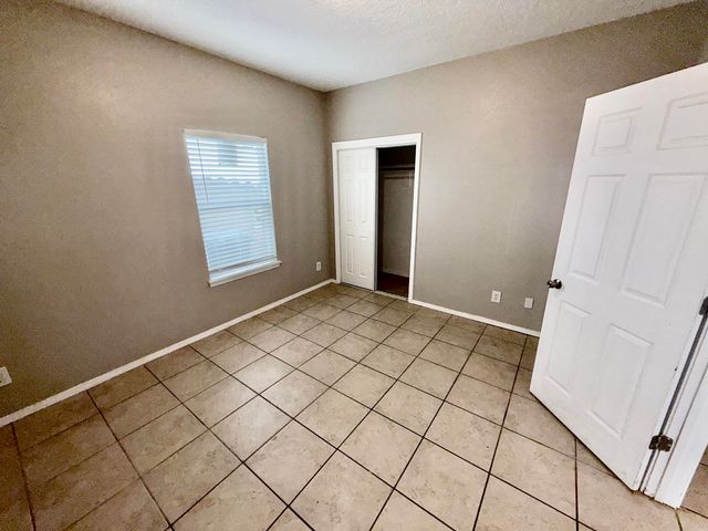 7516 Ramona Avenue NW, Albuquerque, NM 87114