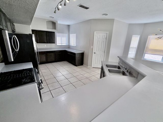 7516 Ramona Avenue NW, Albuquerque, NM 87114