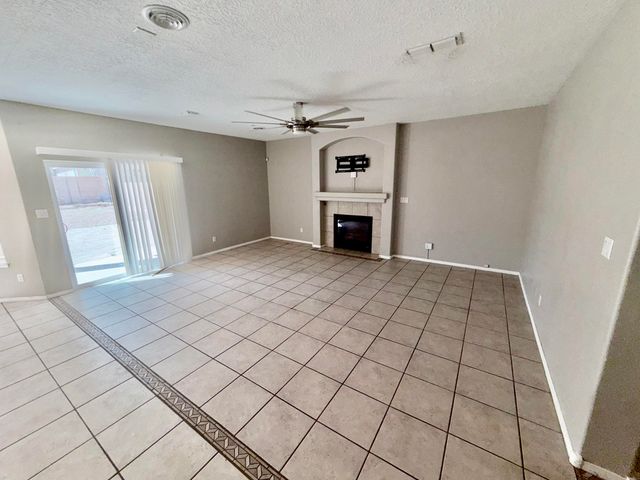 7516 Ramona Avenue NW, Albuquerque, NM 87114