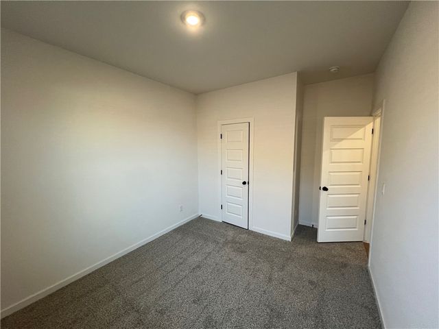 7004 E Sugarloaf Street, Siloam Springs, AR 72761