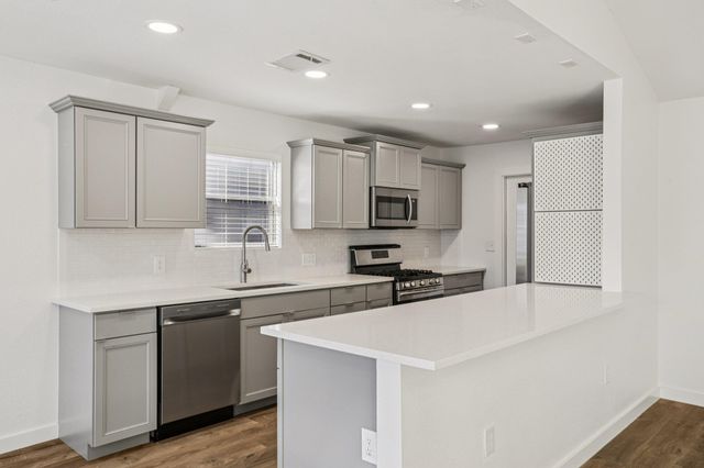 2713 Crownspoint DR, Austin, TX 78748