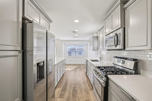 2713 Crownspoint DR, Austin, TX 78748