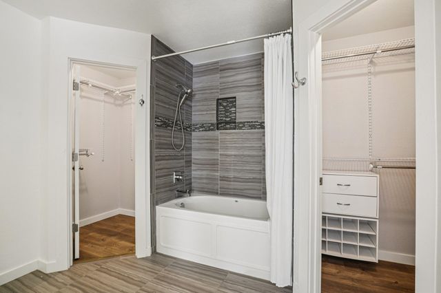 2713 Crownspoint DR, Austin, TX 78748