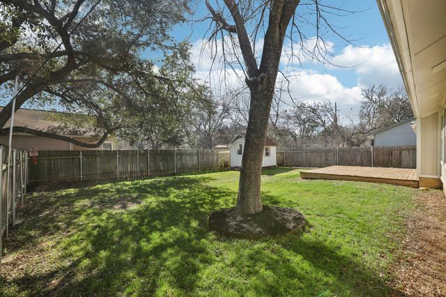 2713 Crownspoint DR, Austin, TX 78748