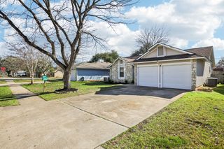 2713 Crownspoint DR, Austin, TX 78748