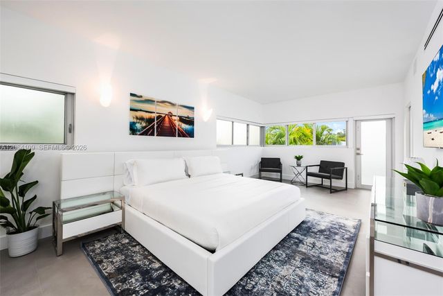 1785 Fairhaven Place, Miami, FL 33133