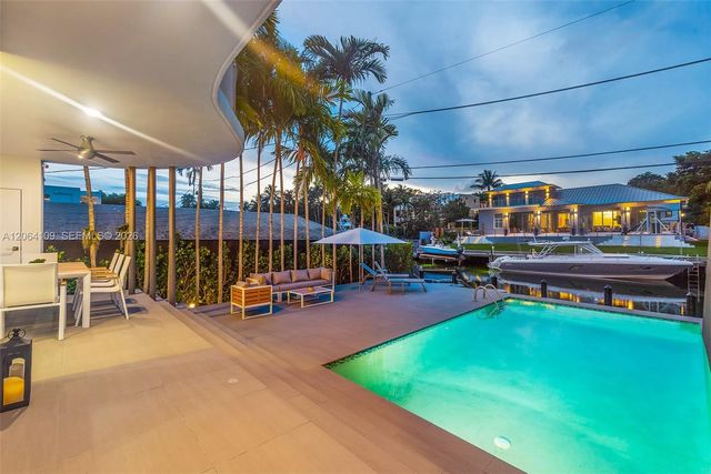 1785 Fairhaven Place, Miami, FL 33133