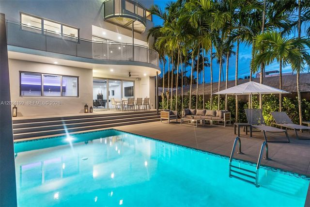 1785 Fairhaven Place, Miami, FL 33133