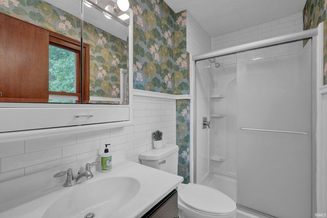 2426 S Cottonwood Circle, Bloomington, IN 47401