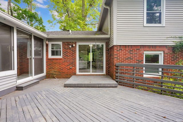 2426 S Cottonwood Circle, Bloomington, IN 47401