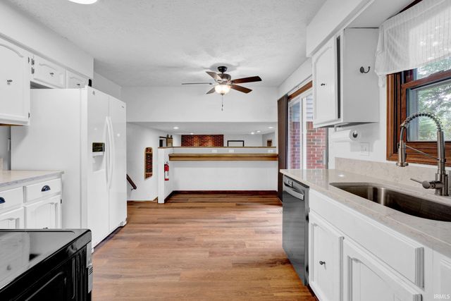 2426 S Cottonwood Circle, Bloomington, IN 47401