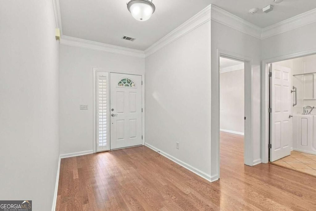 129 Holiday Road E 64, Buford, GA 30518 — photo 3