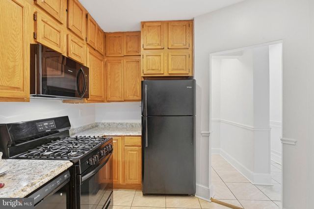 820 NORTH CAROLINA AVE SE, Washington, DC 20003