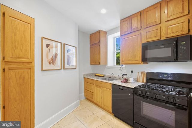 820 NORTH CAROLINA AVE SE, Washington, DC 20003
