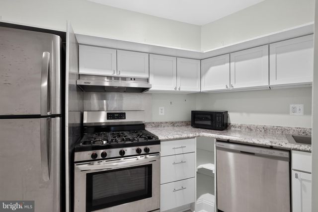 820 NORTH CAROLINA AVE SE, Washington, DC 20003