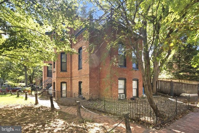 820 NORTH CAROLINA AVE SE, Washington, DC 20003