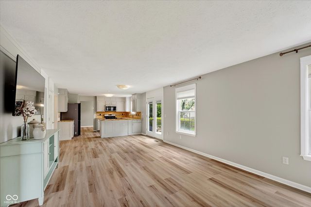 8365 Glen Highlands Drive, Indianapolis, IN 46236