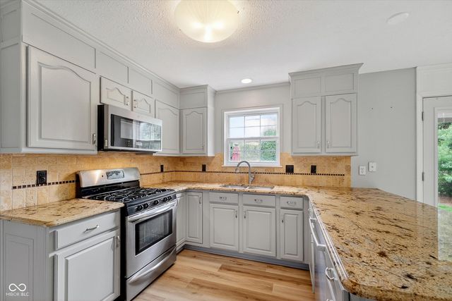 8365 Glen Highlands Drive, Indianapolis, IN 46236