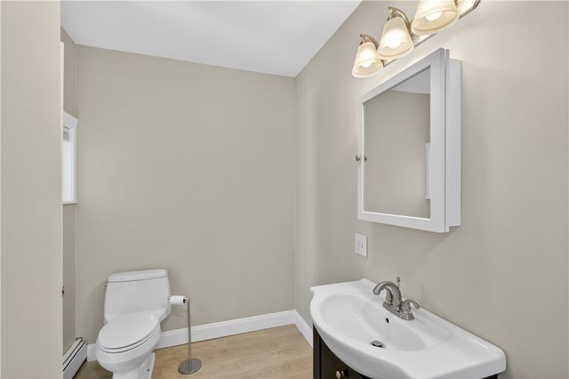 5 Valley Street, Lincoln, RI 02838