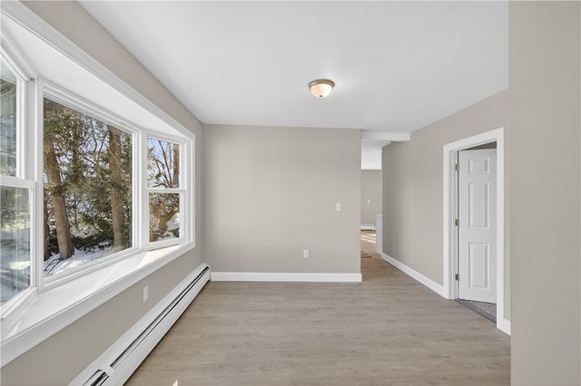 5 Valley Street, Lincoln, RI 02838