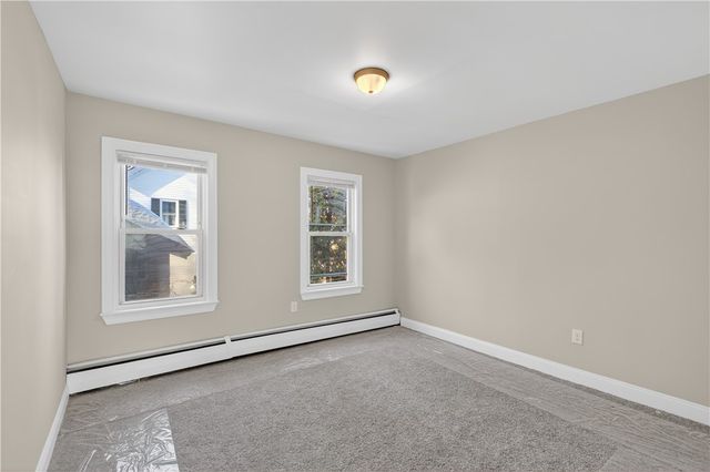 5 Valley Street, Lincoln, RI 02838