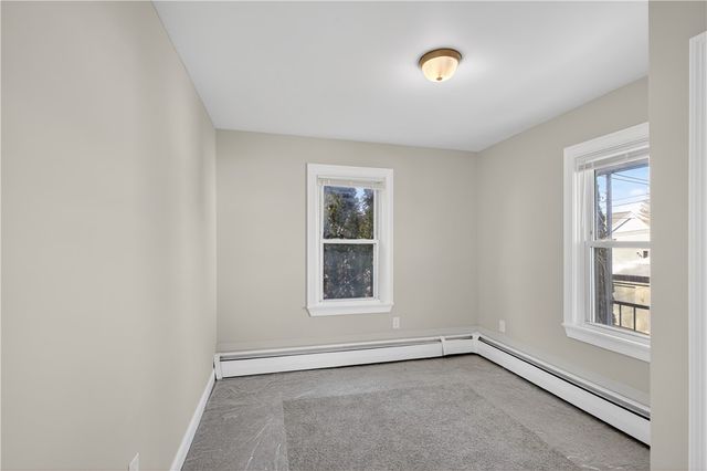 5 Valley Street, Lincoln, RI 02838