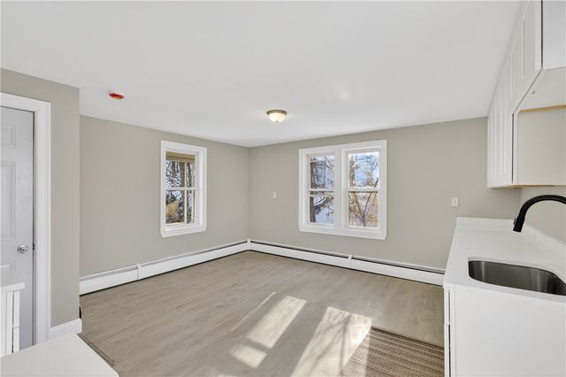 5 Valley Street, Lincoln, RI 02838