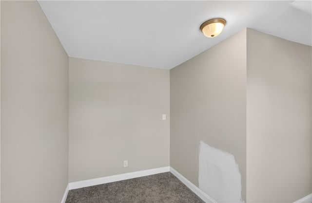 5 Valley Street, Lincoln, RI 02838