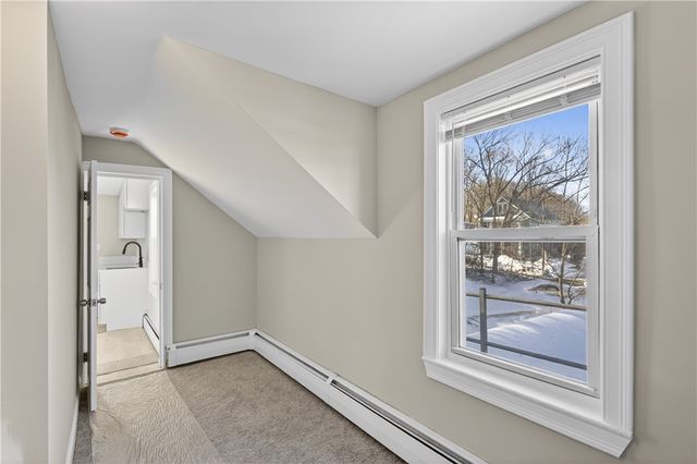 5 Valley Street, Lincoln, RI 02838