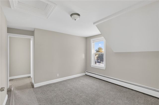 5 Valley Street, Lincoln, RI 02838