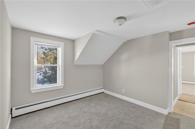 5 Valley Street, Lincoln, RI 02838