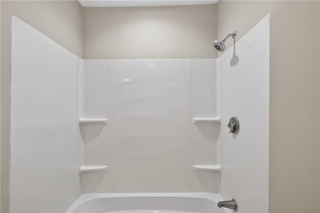 5 Valley Street, Lincoln, RI 02838