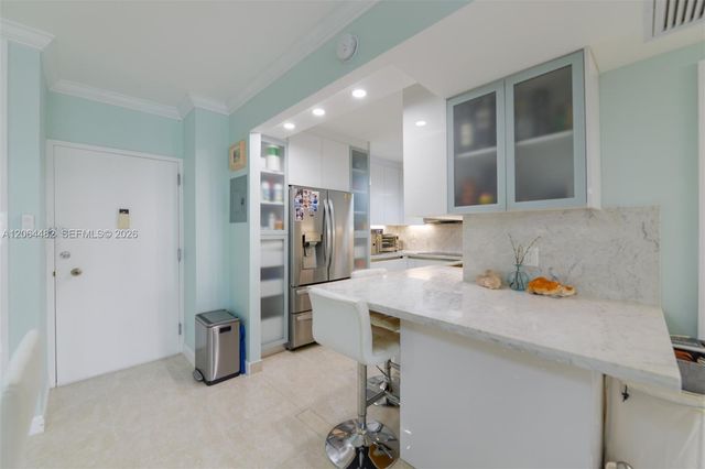 1980 S Ocean Dr 11K, Hallandale Beach, FL 33009