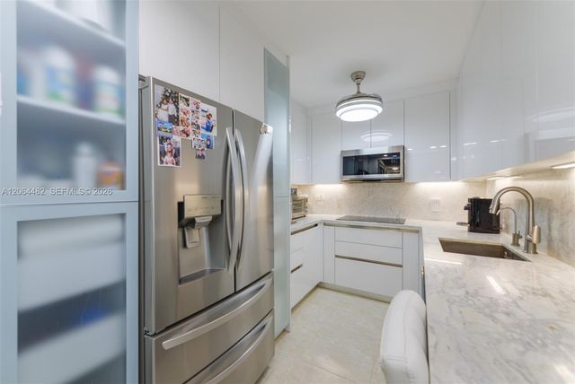 1980 S Ocean Dr 11K, Hallandale Beach, FL 33009