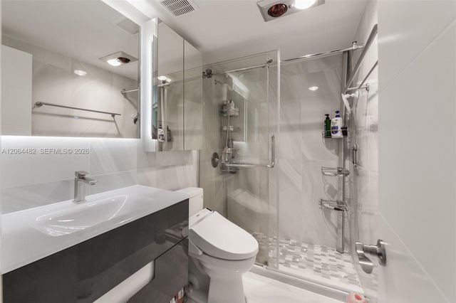 1980 S Ocean Dr 11K, Hallandale Beach, FL 33009