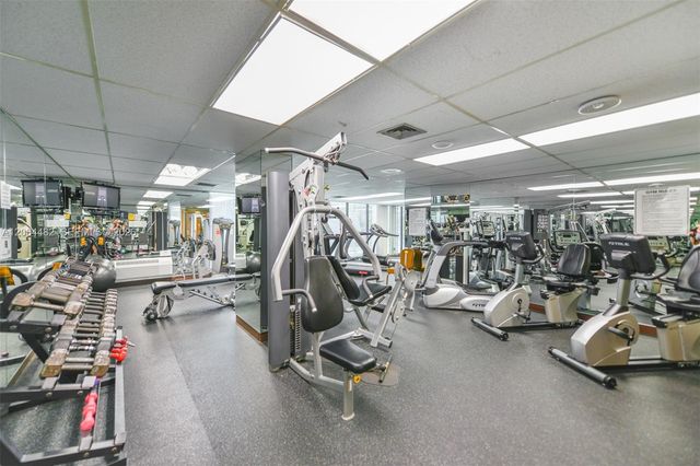 1980 S Ocean Dr 11K, Hallandale Beach, FL 33009