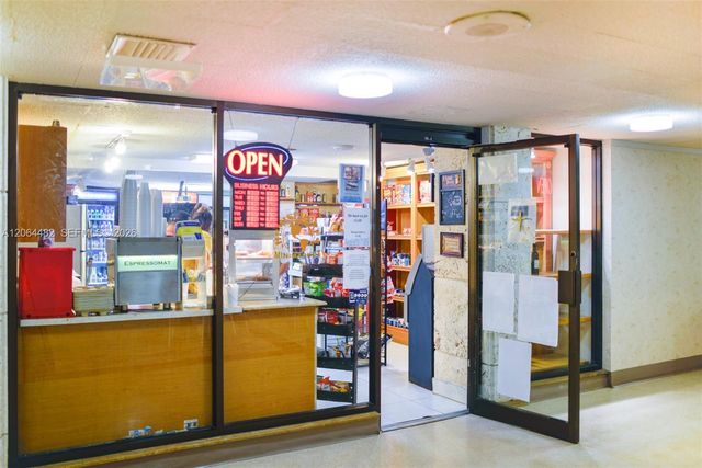 1980 S Ocean Dr 11K, Hallandale Beach, FL 33009