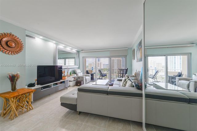 1980 S Ocean Dr 11K, Hallandale Beach, FL 33009