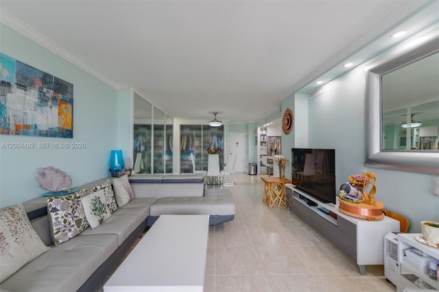 1980 S Ocean Dr 11K, Hallandale Beach, FL 33009