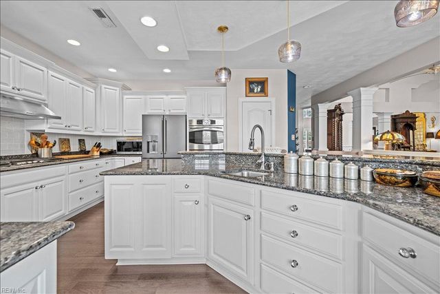 1865 Champion CIR, Virginia Beach, VA 23456