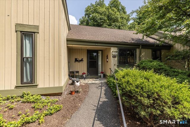 509 Heritage Village A, Southbury, CT 06488