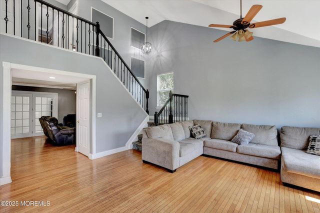 8 Shadow Ridge Court, Howell, NJ 07731