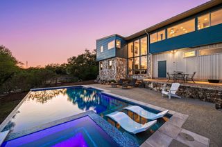 320 Rancho Encino DR, San Marcos, TX 78666