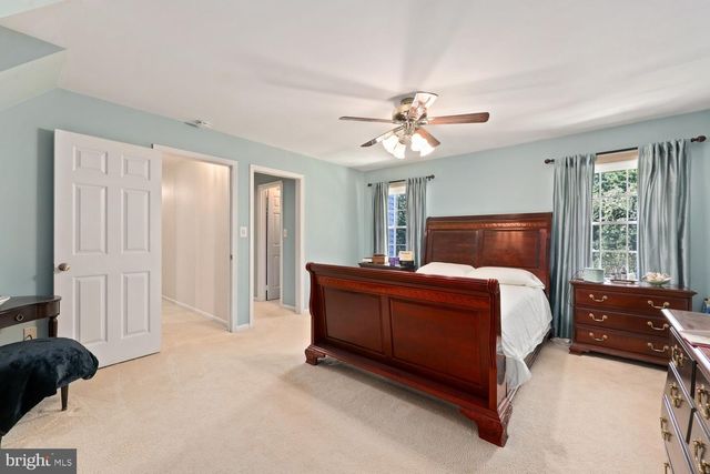 10221 EAGLE LANDING CT, Burke, VA 22015