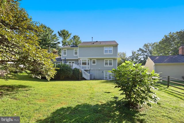 10221 EAGLE LANDING CT, Burke, VA 22015