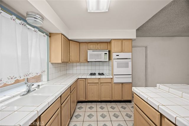 3332 La Puente, West Covina, CA 91792