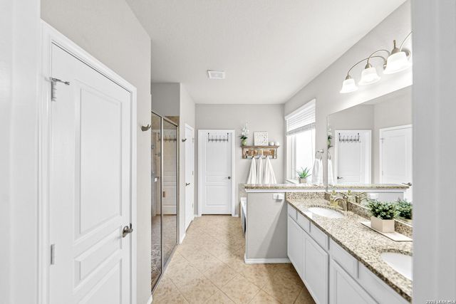10707 Desert Rock, Helotes, TX 78023
